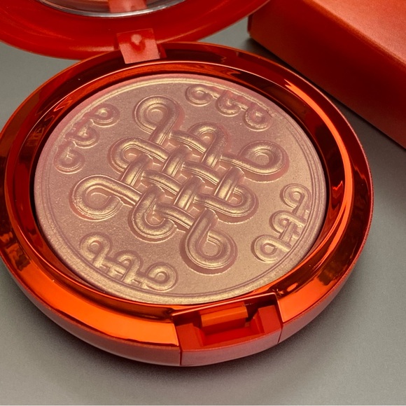 MAC Extra Dimension Skinfinish “Beaming Blush” - Picture 2 of 11